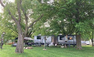Camping near Willow Lake Park Inc: Maple Lakes Campground, Seville, Ohio