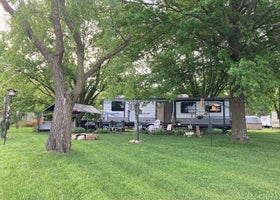 Maple Lakes Campground