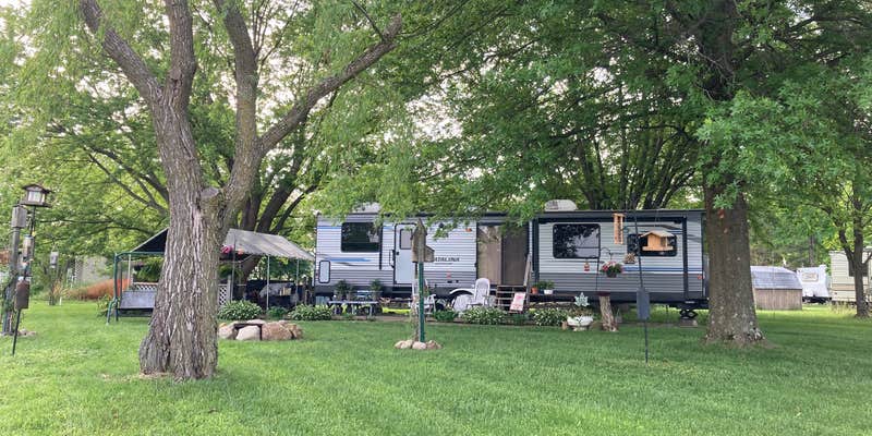 Camper submitted image from Maple Lakes Campground