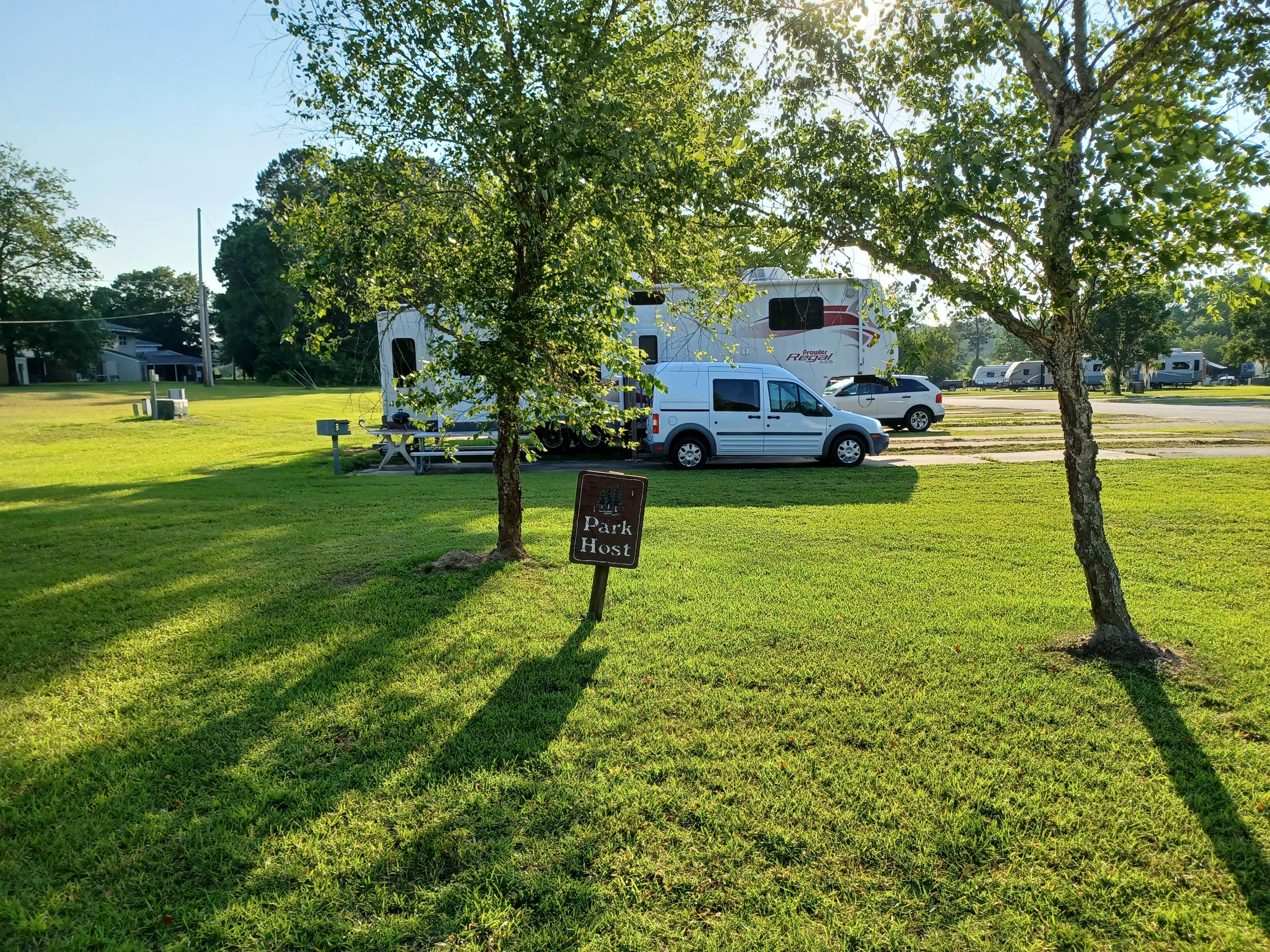 Escape to Missouri's Hidden Gem: Aunt's Creek RV Park