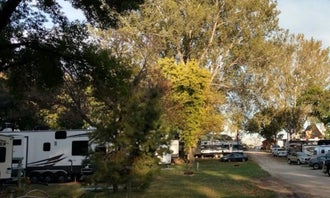 Camping near Woodridge: Kansas City West-Lawrence KOA, Lawrence, Kansas