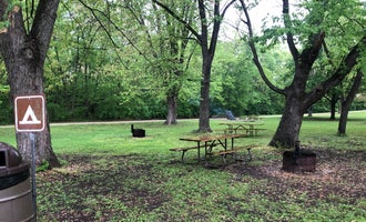 Camping near Camp Sullivan: Channahon State Park Campground, Channahon, Illinois
