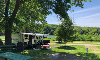 Camping near Dakins Lake County Park: Pine Lake State Park Campground, Steamboat Rock, Iowa