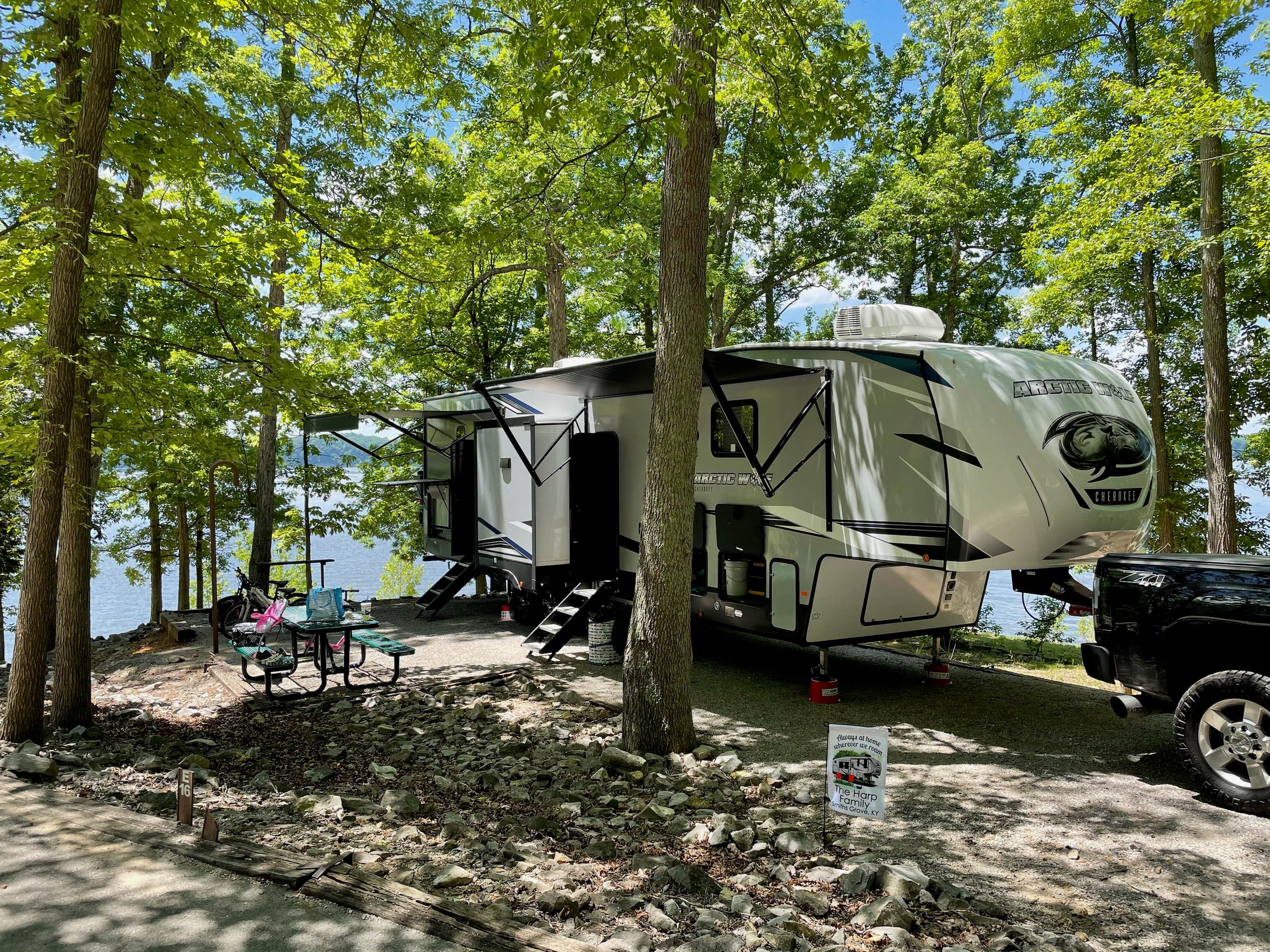 Beth H.'s photo at Baileys Point near Lafayette, TN