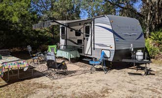 Camping near Woodland Nesters: Rock Crusher Canyon RV Park, Crystal River, Florida