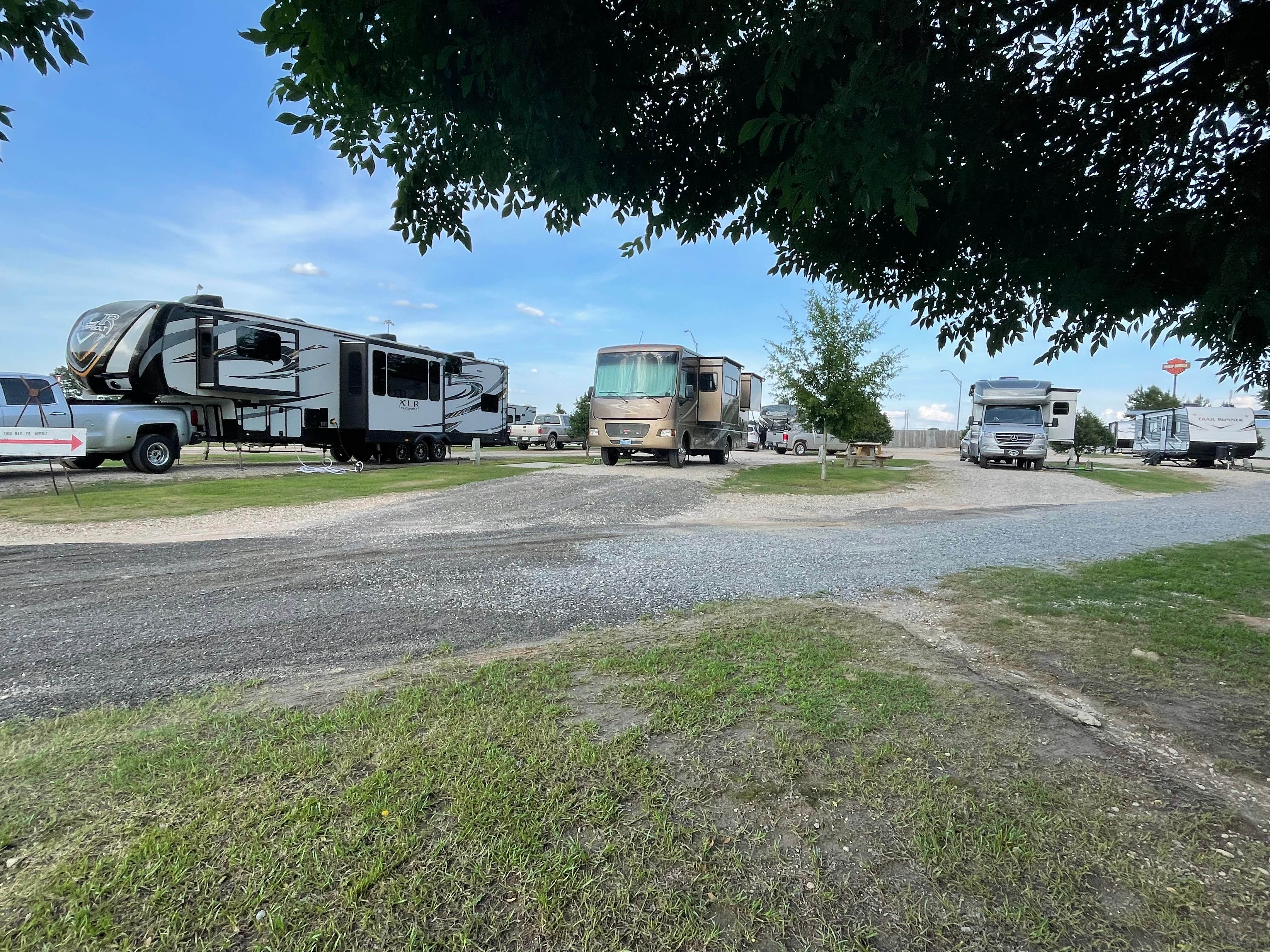 Skip B.'s photo of rv camping at Pines RV Park near Moultrie, GA