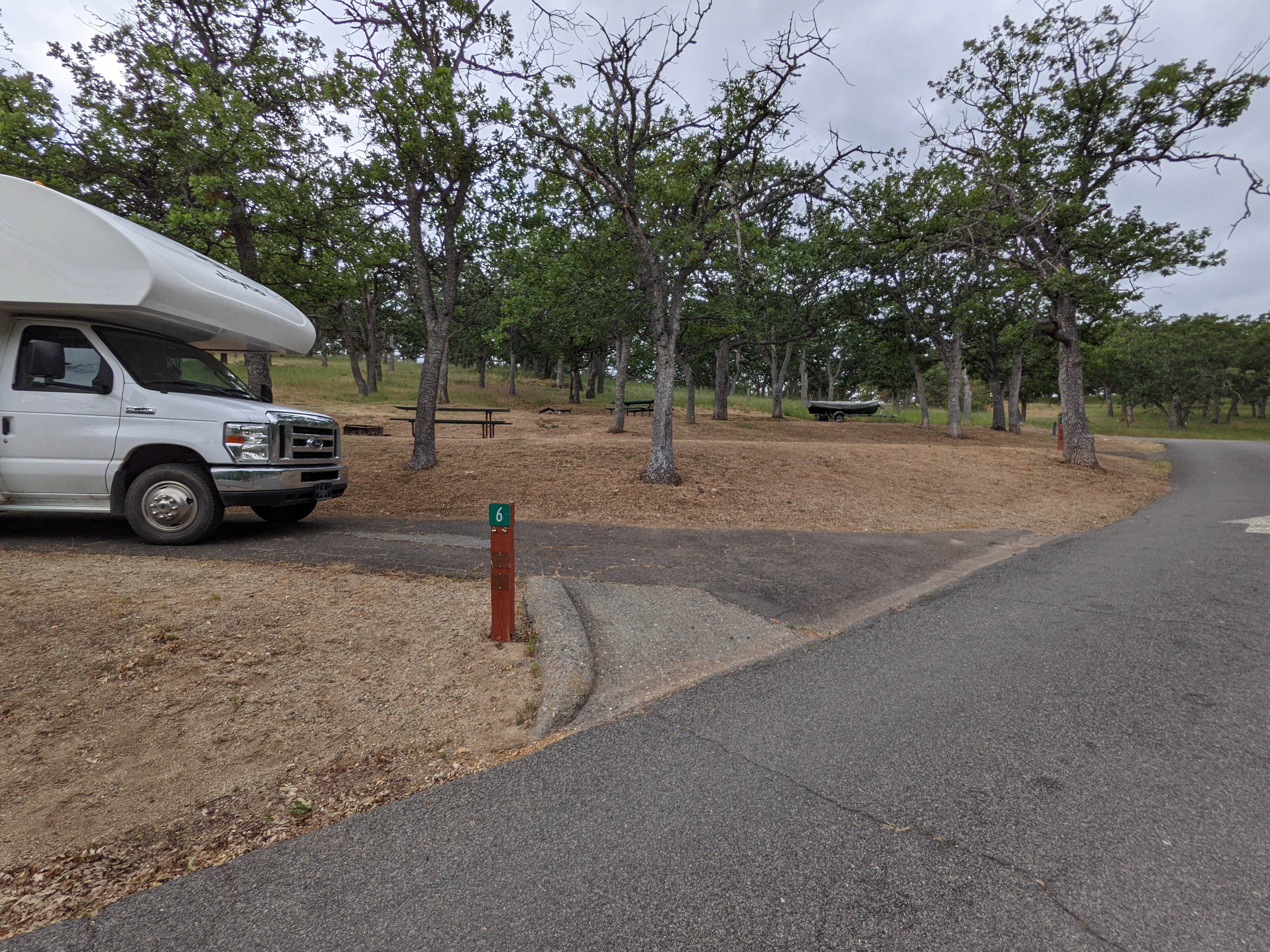 Laura M.'s photo of rv camping at Emigrant Lake Recreation Area - Oak Slope Campground near Phoenix, OR