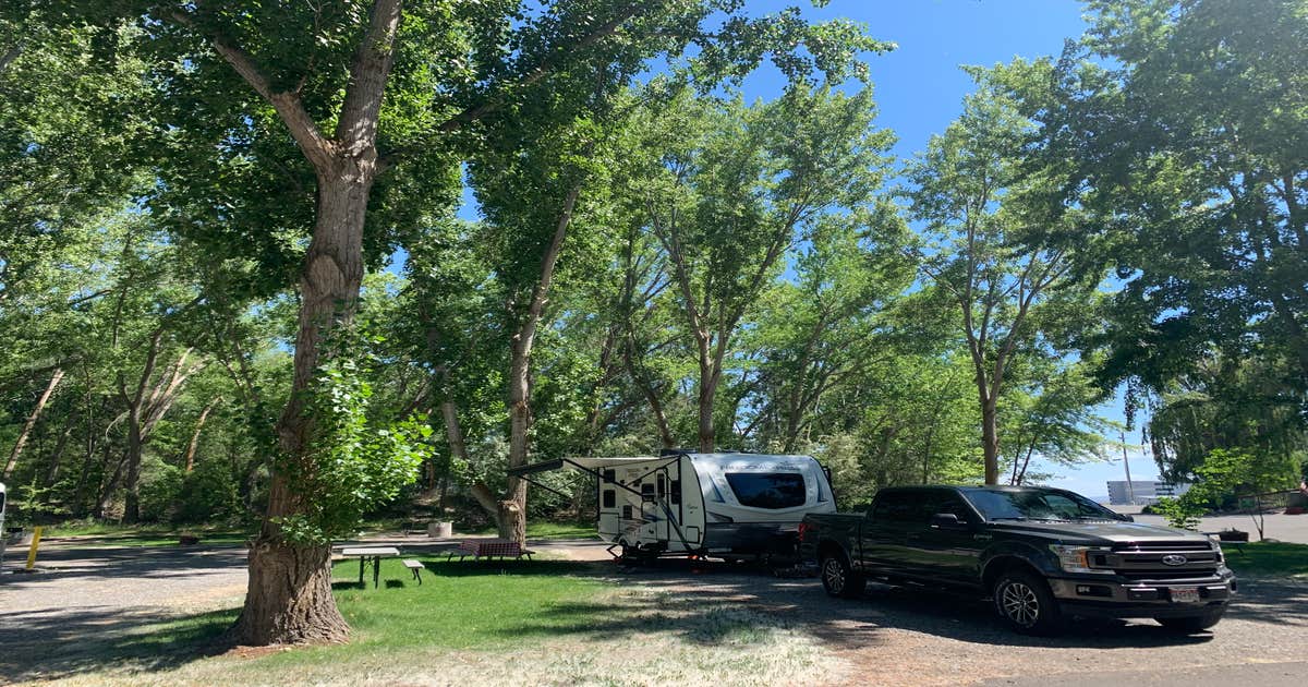 Camper-Submitted Photos of Lakeside RV Campground