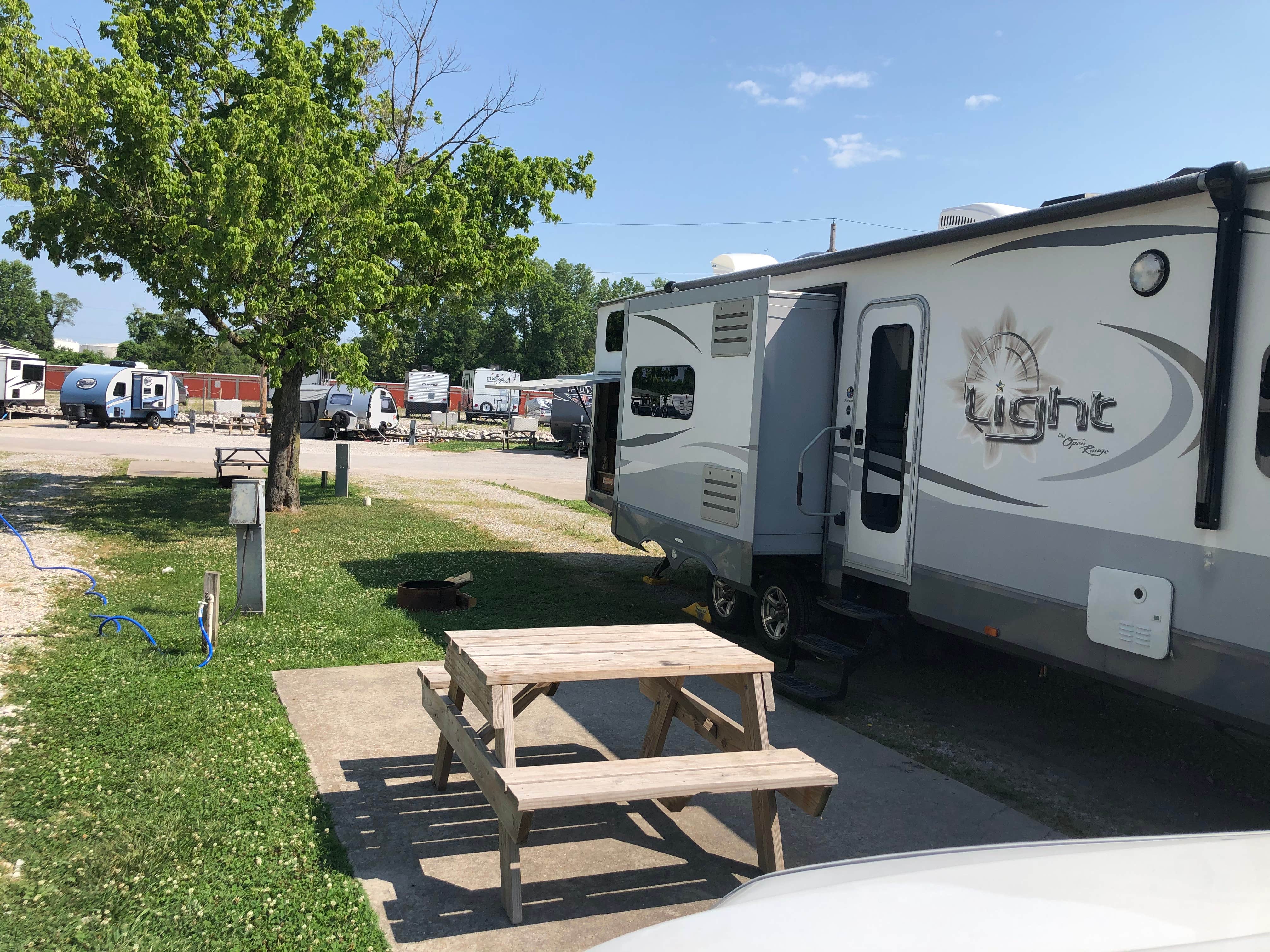 Lee T.'s photo of rv camping at Cahokia RV Parque near Grover, MO