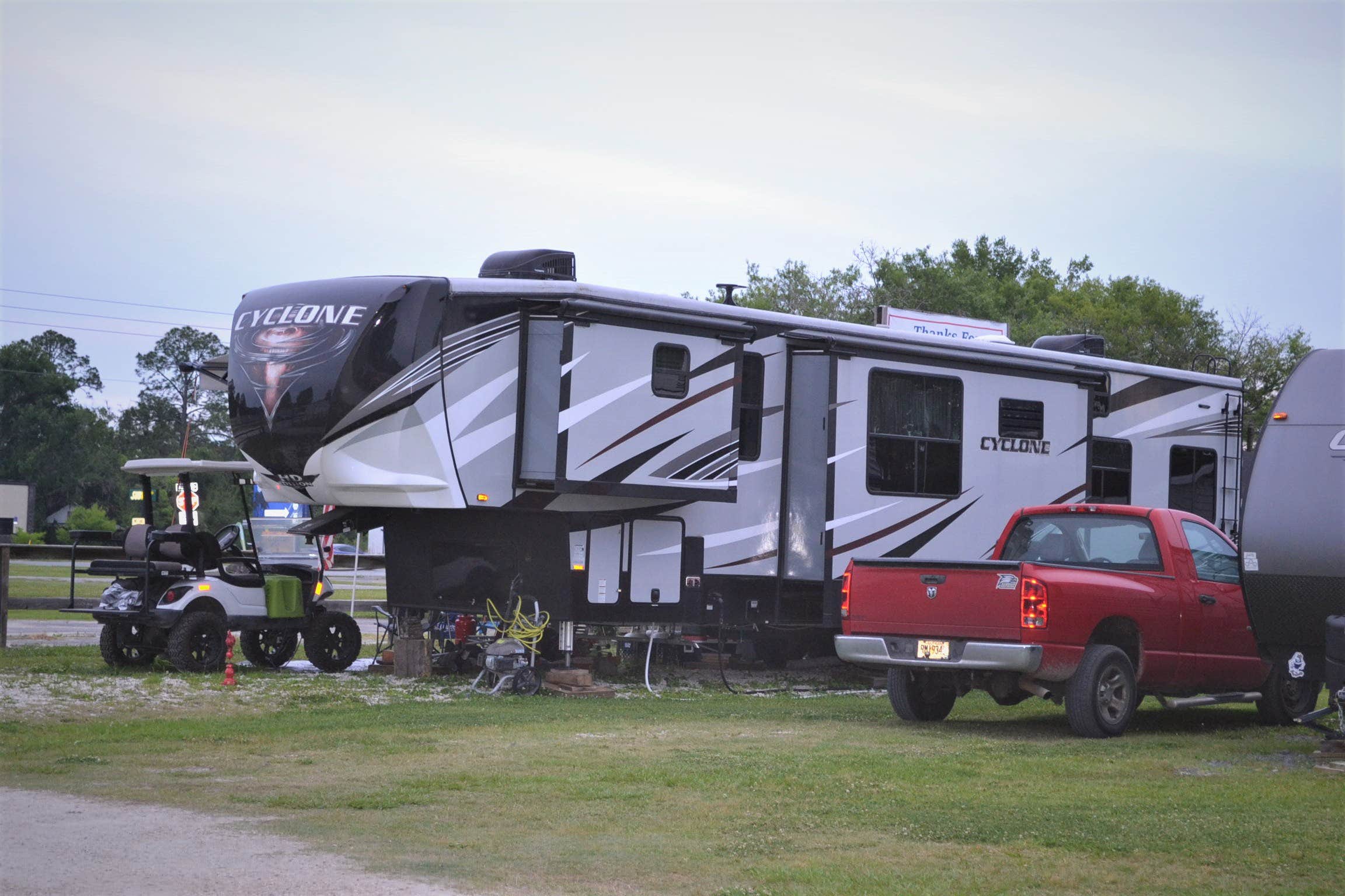 Camper submitted image from Dixieland RV Park - PERMANENTLY CLOSED - 3