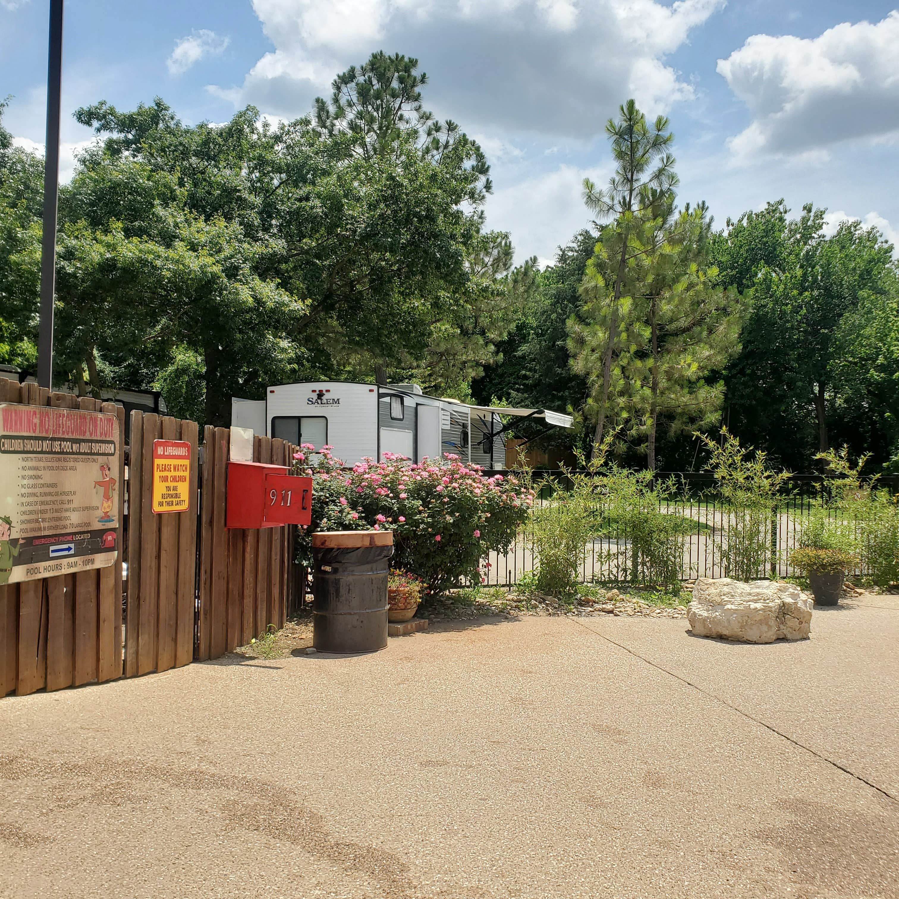 Camper submitted image from North Texas Jellystone - 4