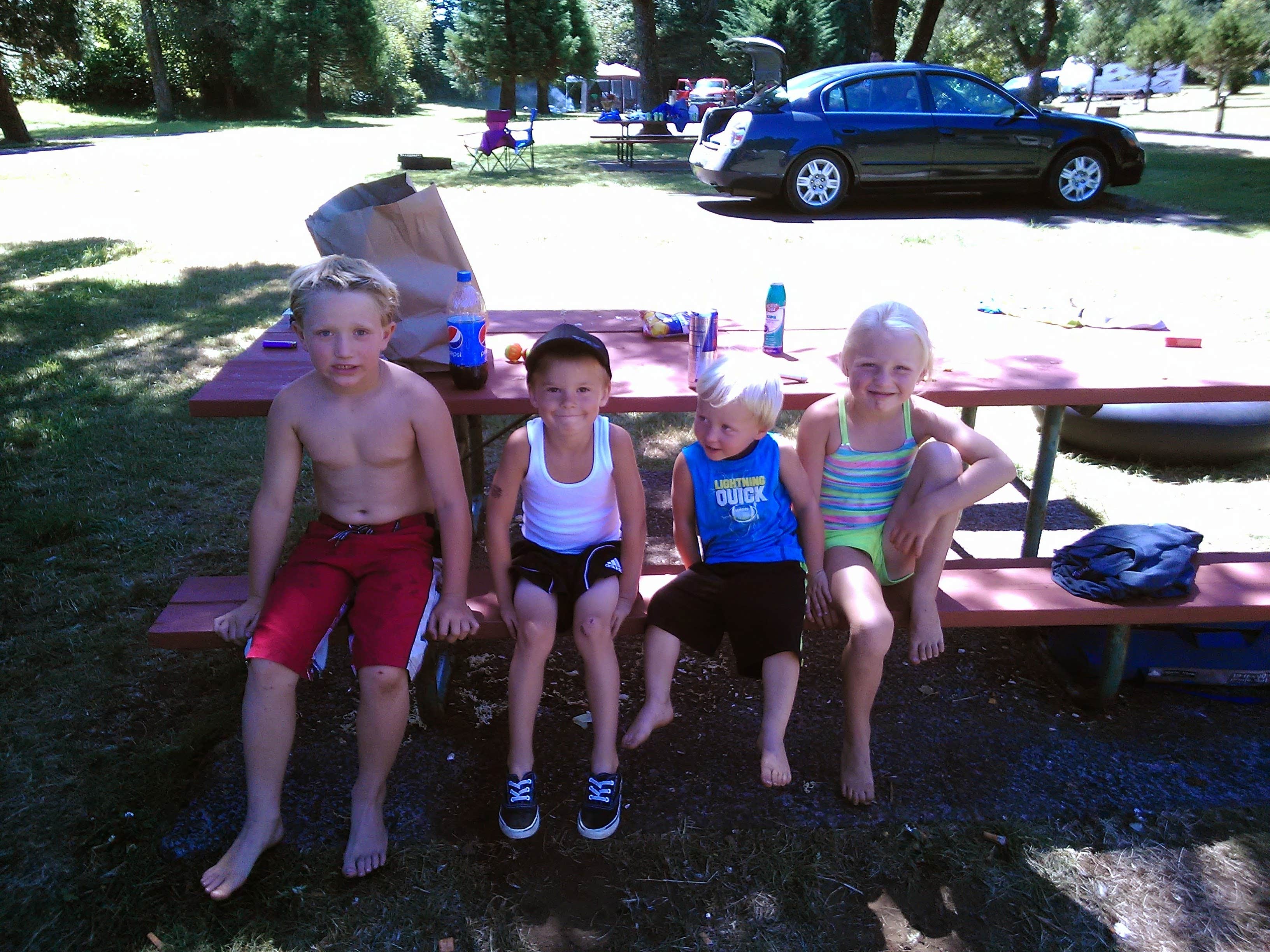 Camping near Fir Ridge Campgrounds: Moonshine Park, Logsden, Oregon