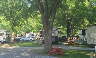 Camping near Buffalo Creek Vacation Rentals - Horseshoe Cottage: Pride RV Resort, Lake Junaluska, North Carolina