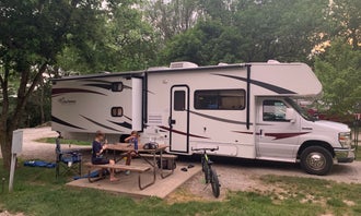Camping near Livingston County 4-H Campground: Hickory Hill Campground, Secor, Illinois