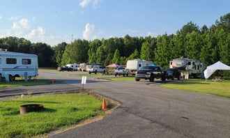 Camping near Cove Lake Recreation Area: Magazine Municipal RV Park, Blue Mountain, Arkansas