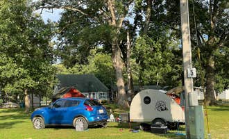 Camping near Sam Dale Lake State Conservation Area: Charley Brown City Park, Johnsonville, Illinois