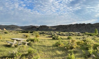 Camping near Red Desert Rose Campground: Dugway Recreation Site, Hanna, Wyoming