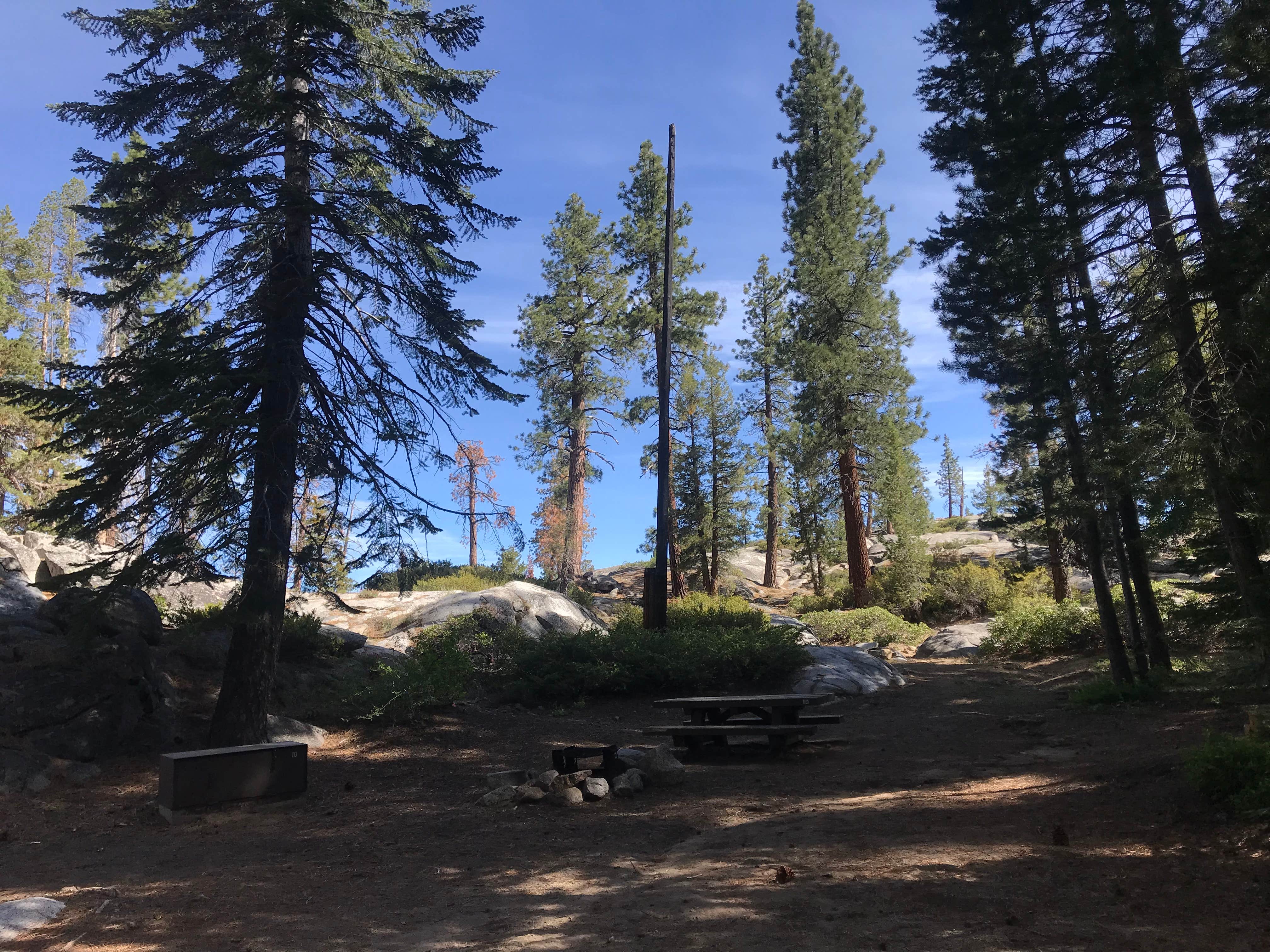 Camping near Thousand Island Lake Backcountry: Ward Lake Campground, Mono Hot Springs, California