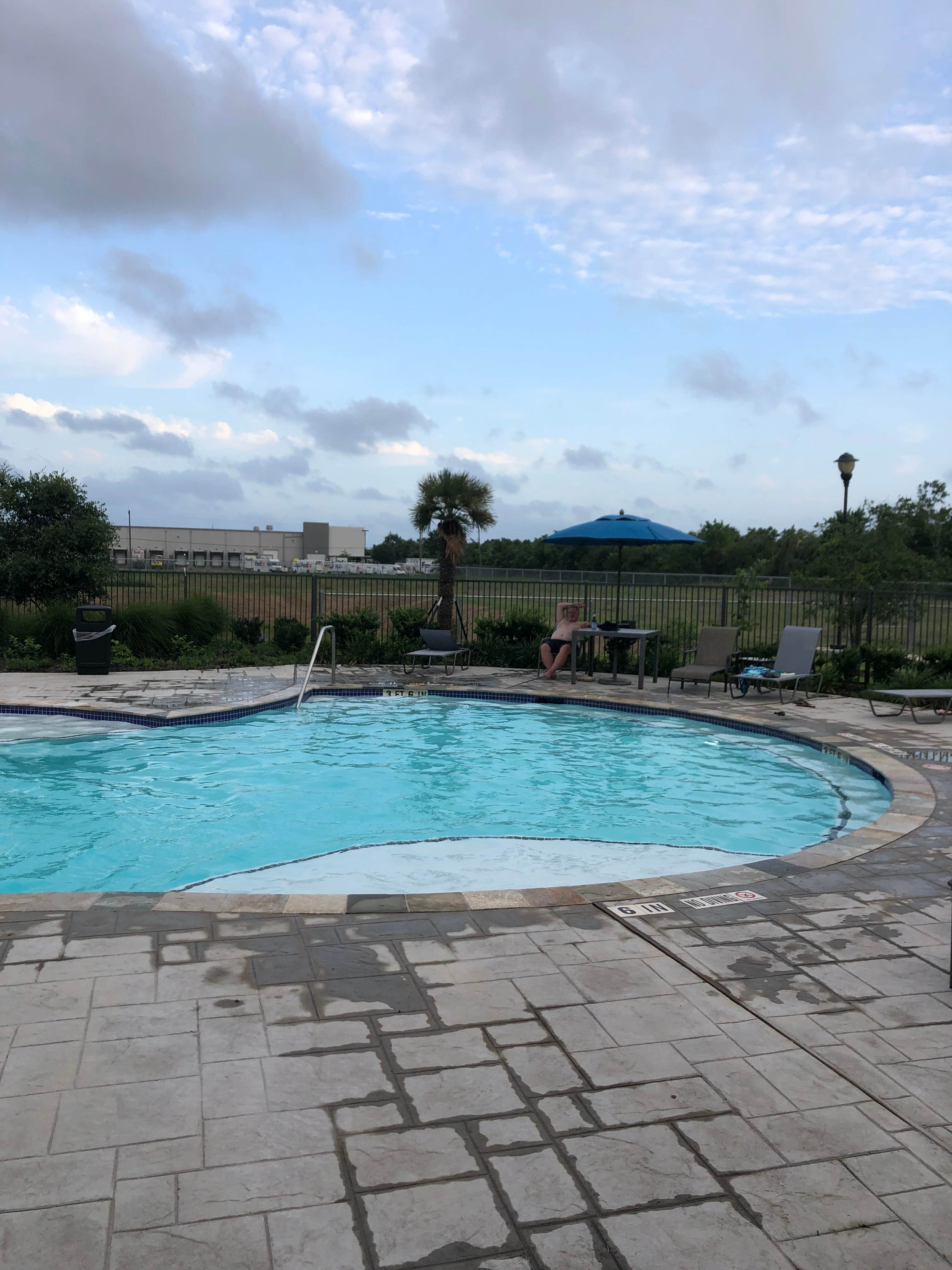 Camper submitted image from Space Center RV Park - 2