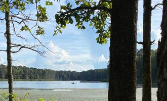 Camping near Current River Recreation Area: Pinewoods Lake Campground, Ellsinore, Missouri