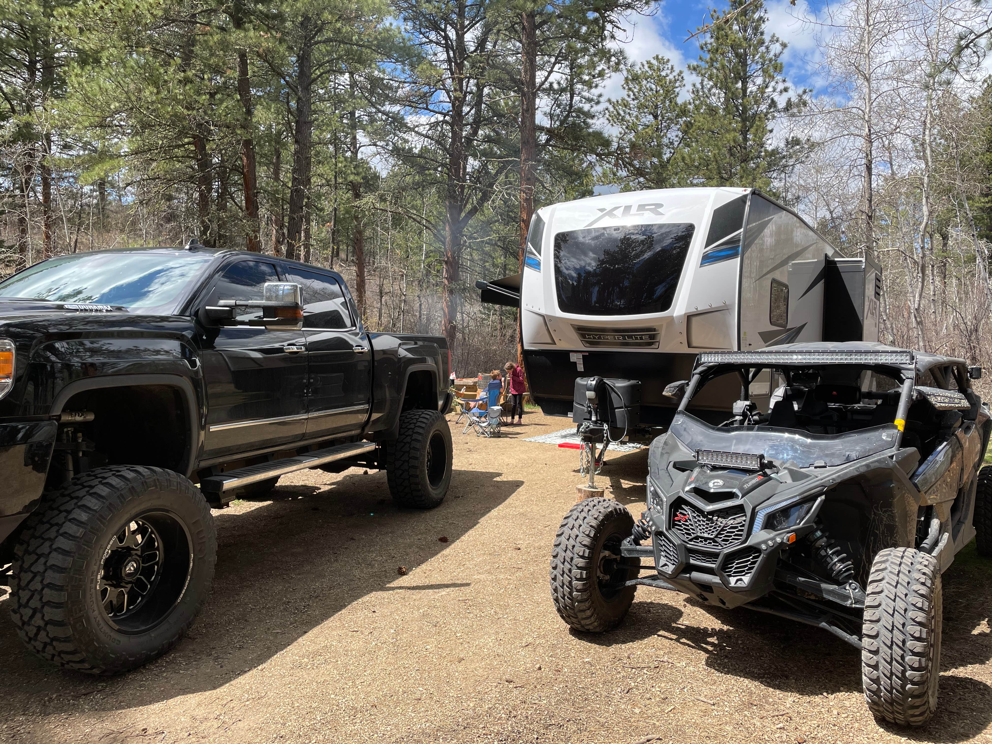 Camping near Antelope Creek: Camp Creek Campground, Zortman, Montana