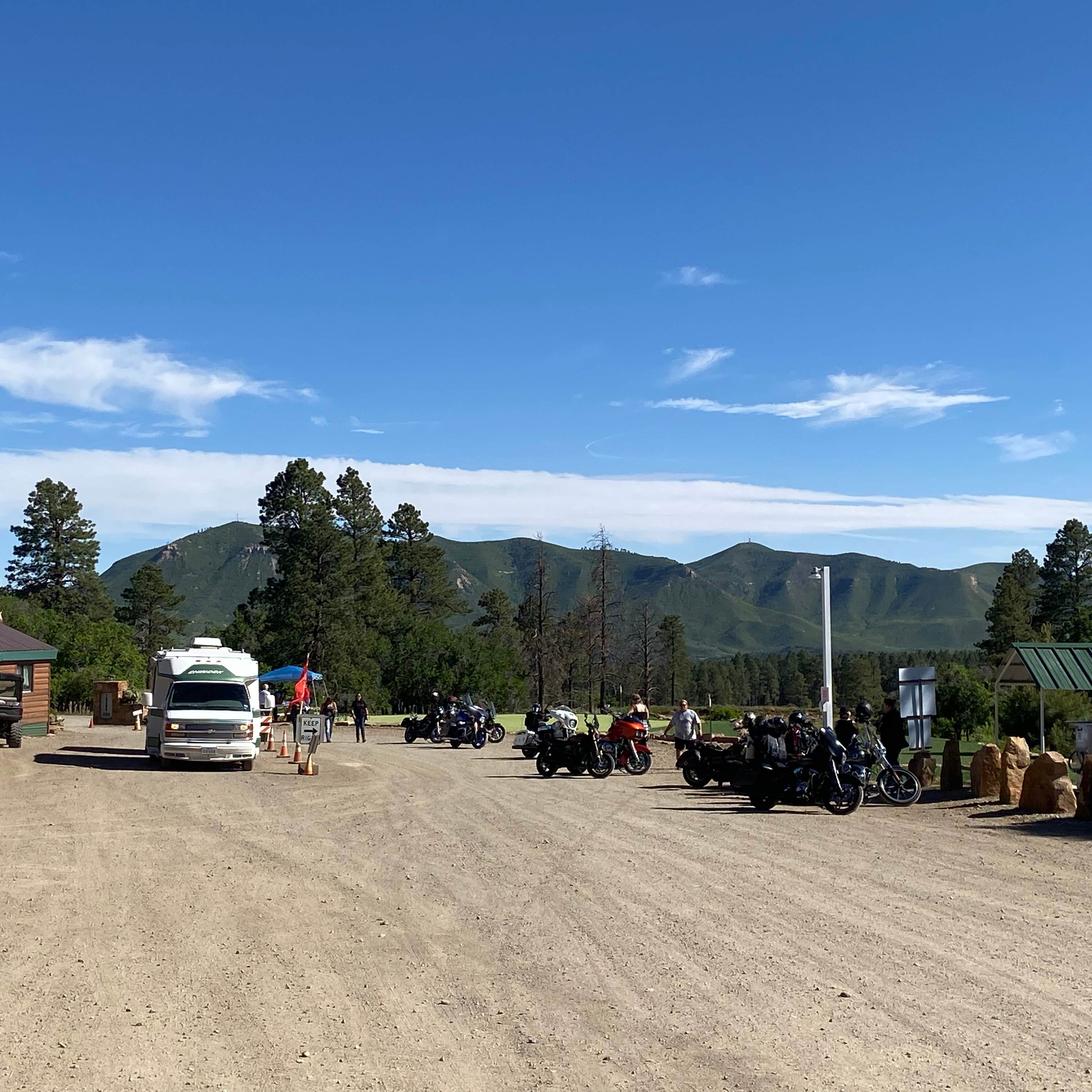 Escape To The Wild: Unplug And Unwind At Echo Basin Ranch In Colorado