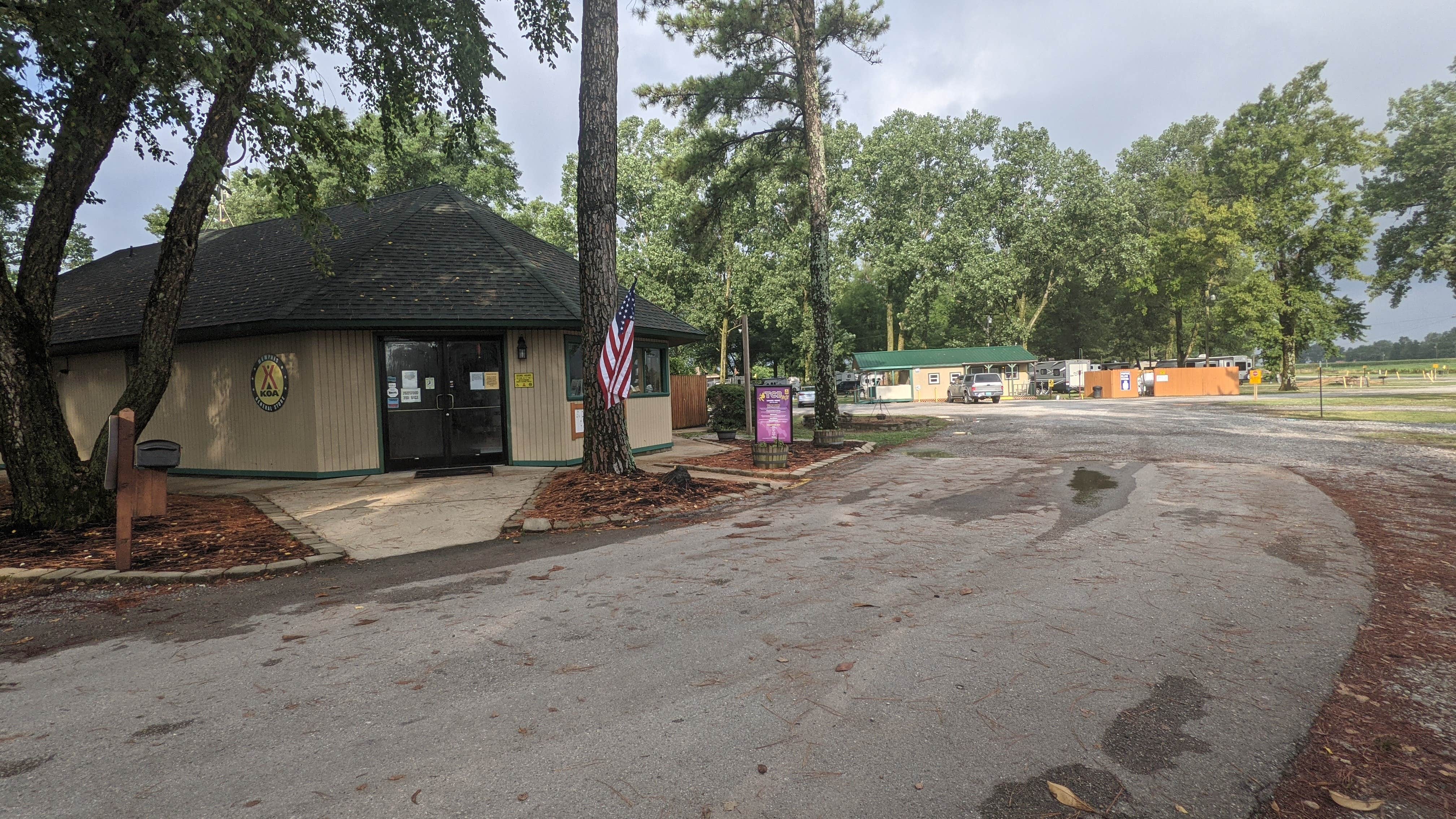Camper submitted image from Memphis KOA - 2