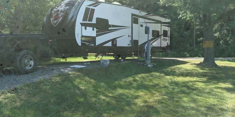 Camper submitted image from Country Charm Campground