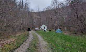 Camping near NICURA RANCH: HomeGrown HideAways, Bighill, Kentucky