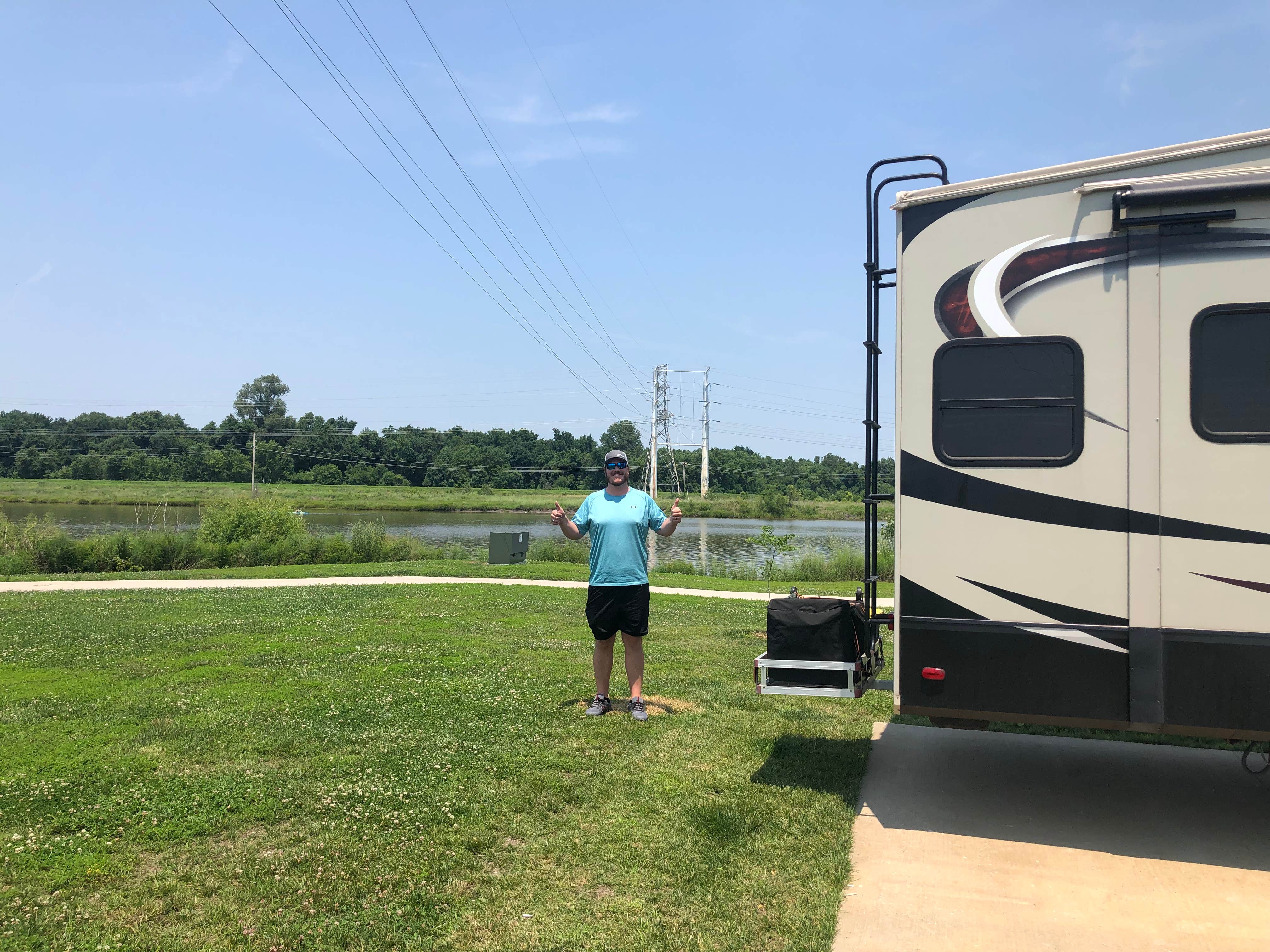 Home. W.'s photo of rv camping at St. Peters' 370 Lakeside Park near Wentzville, MO