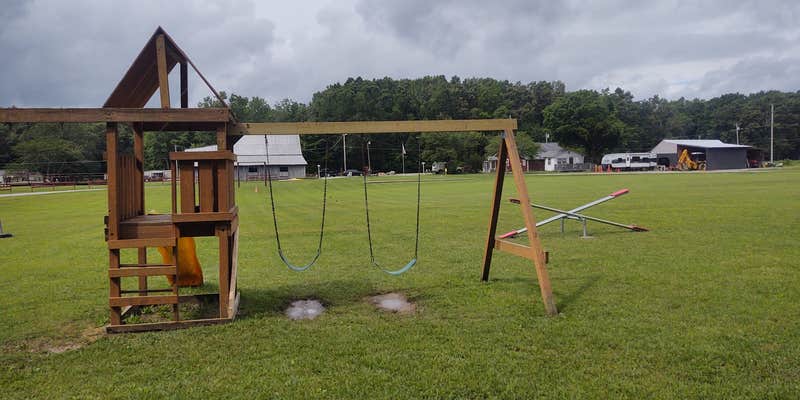 Camper submitted image from Whispering Oaks Campground