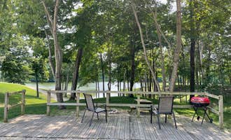 Camping near Percival Springs RV Campground: Camp Lakewood, Effingham, Illinois