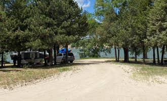 Camping near Cody City Park: Cottonwood Campground  - Merritt Reservoir, Valentine, Nebraska
