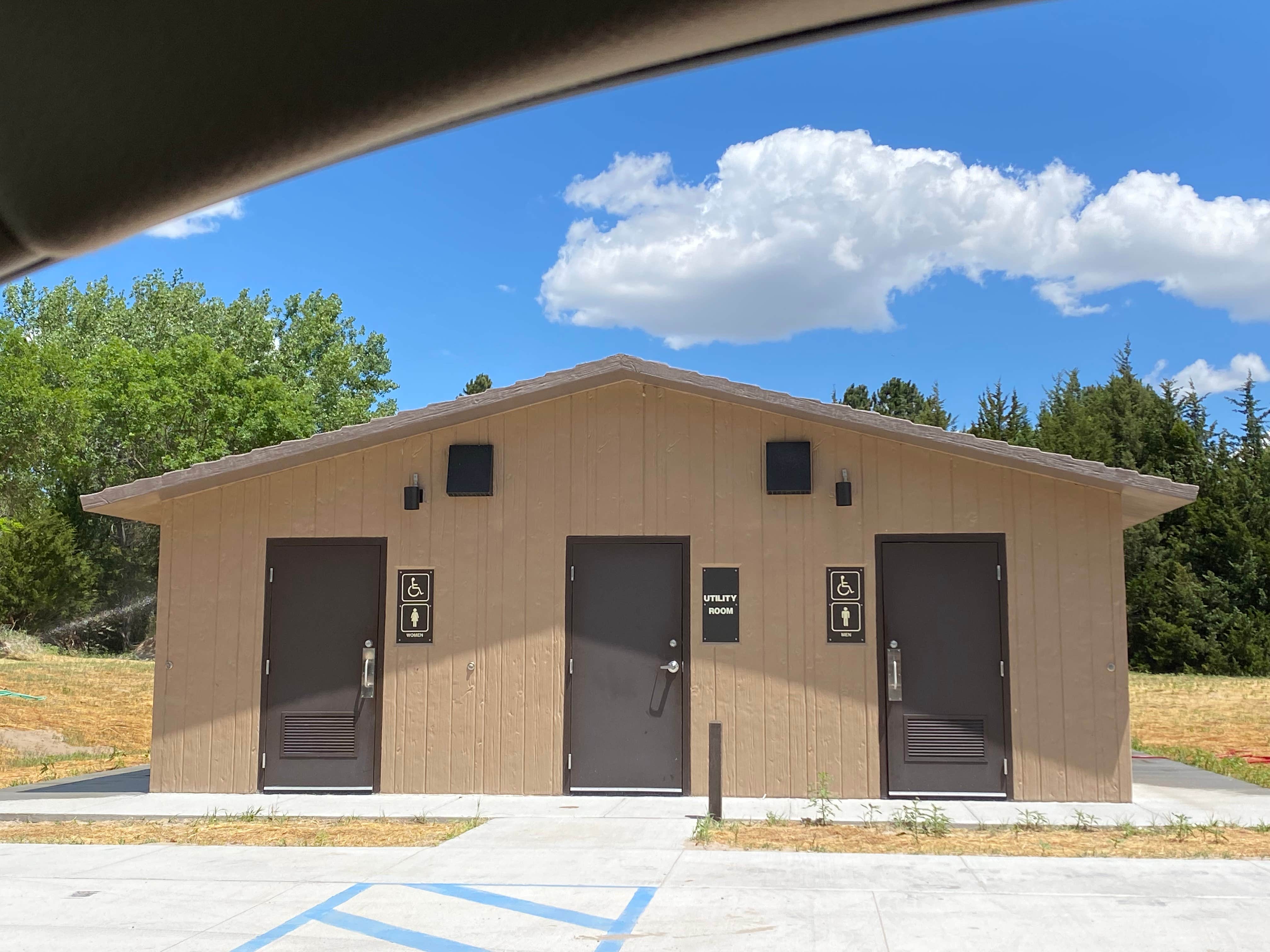 Camping near Steer Creek Campground: Willow Cove Campground - Merritt Reservoir, Valentine, Nebraska