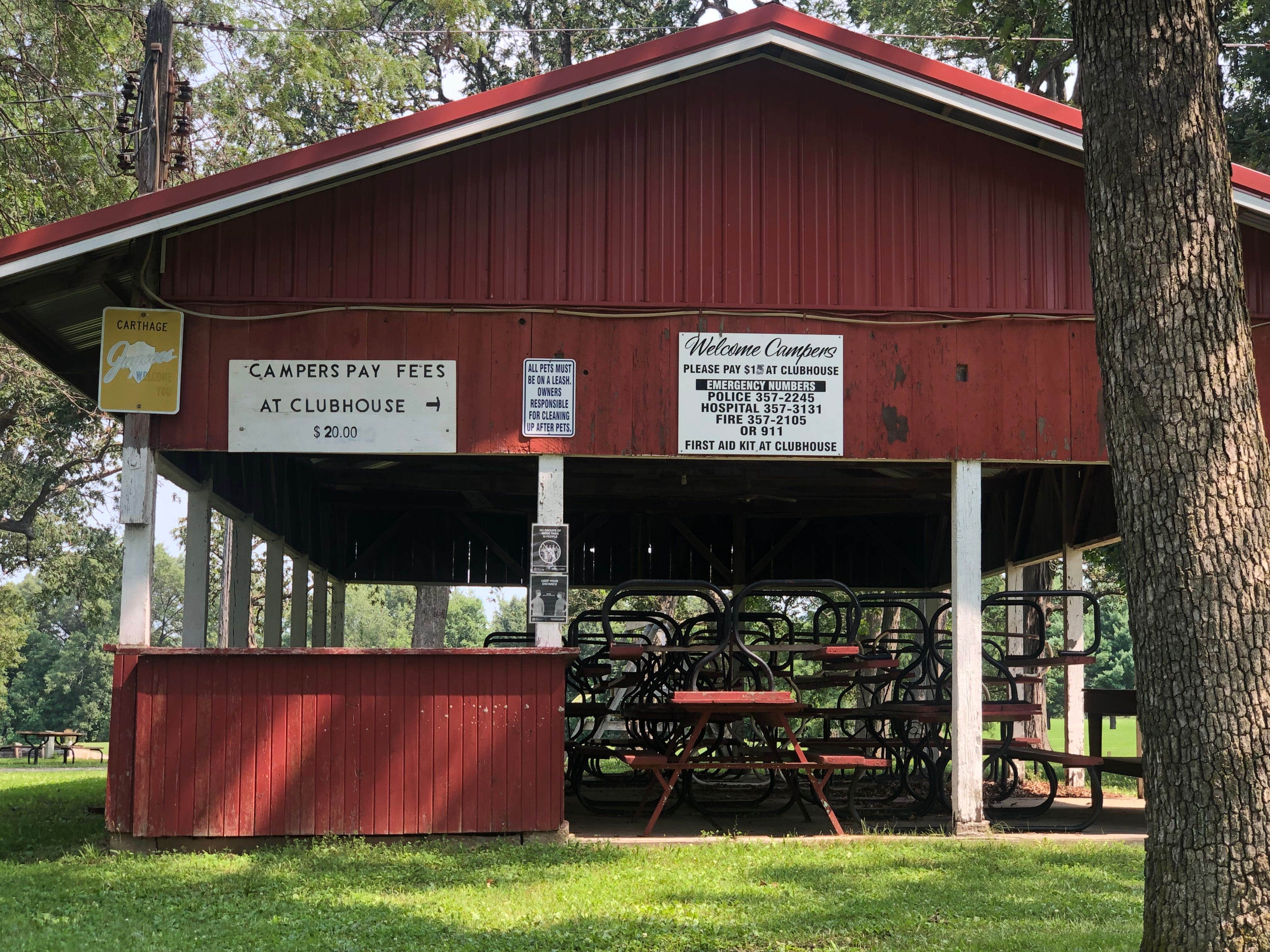 Camper submitted image from Carthage City Park - 3