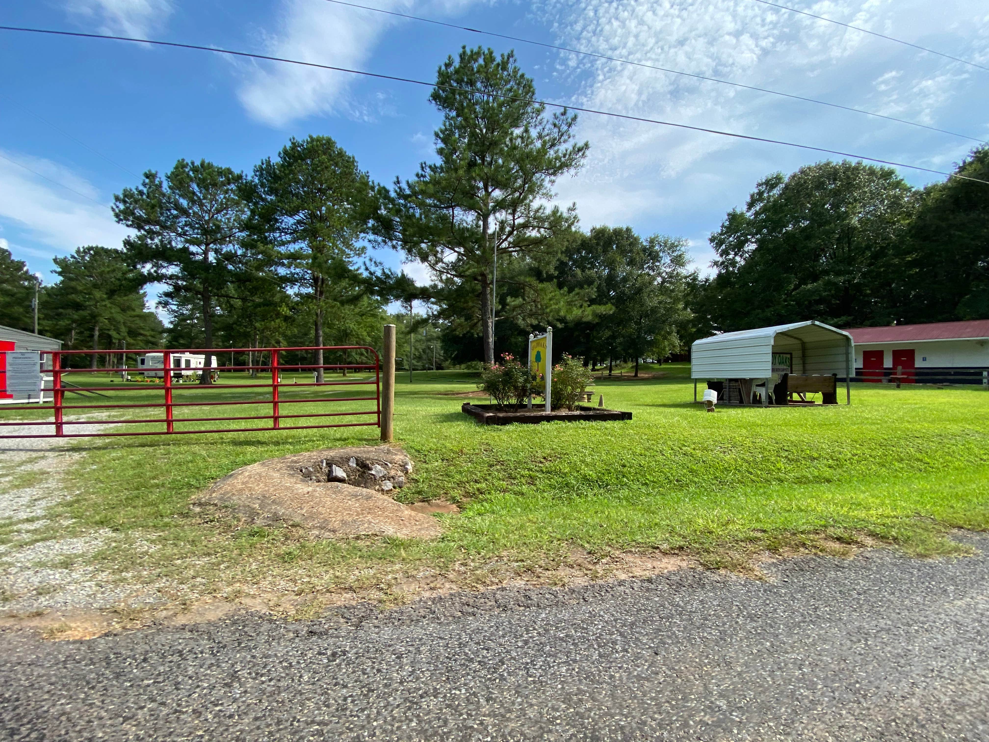 Camper submitted image from Shadyoaks Campground and RV Park - 5