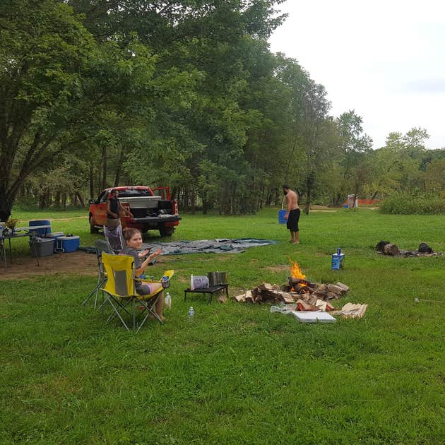 Hootentown Canoe Rental & Campground | Crane, MO