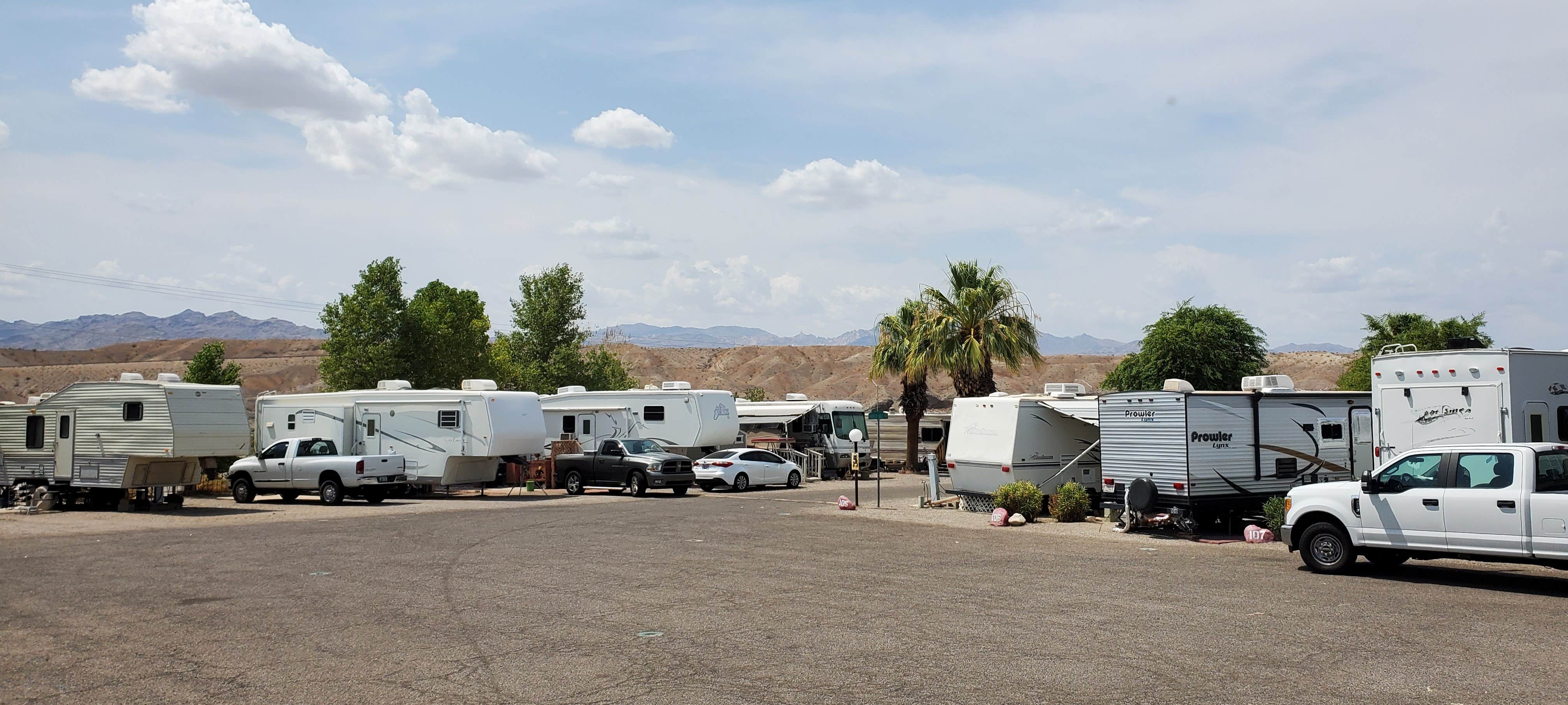 Camper submitted image from Bullhead RV Park - 4