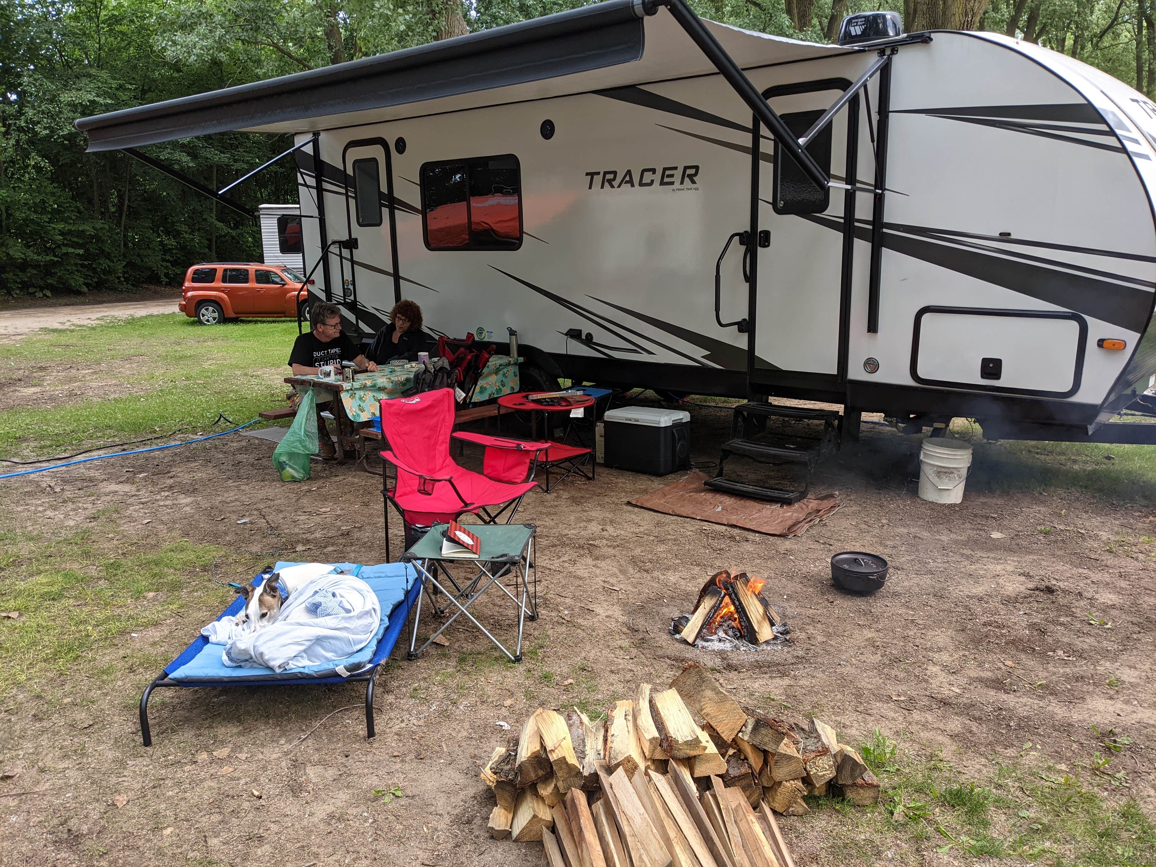 Escape to Nature's Embrace: Your Guide to Cottonwood Campground in Lansing, Michigan