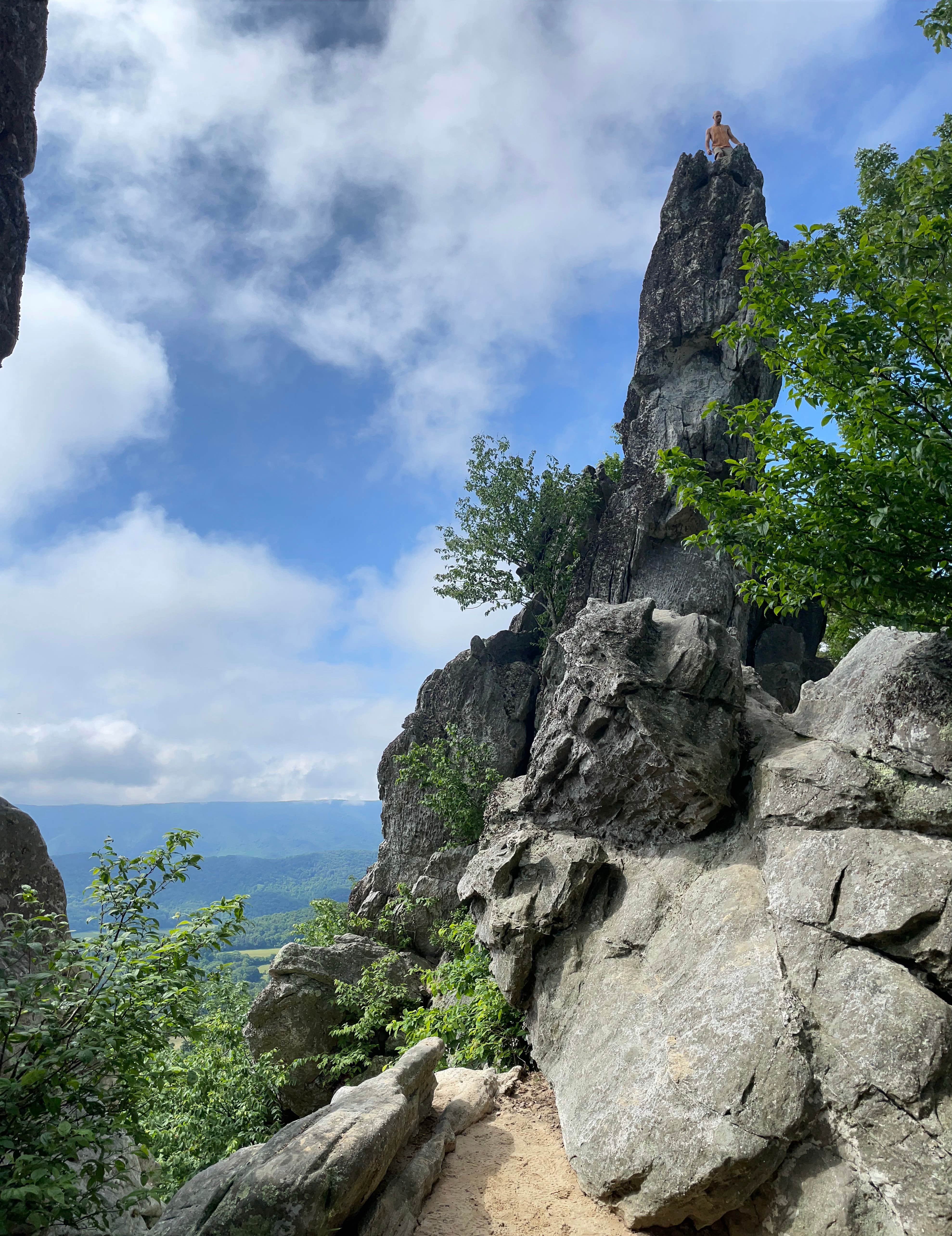 Alioth and Dragons Tooth via Domingo Baca Trail