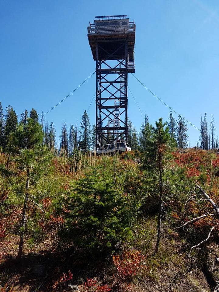 Camper submitted image from Weitas Butte Lookout - 2