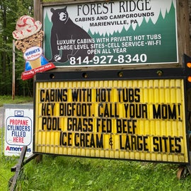 Forest Ridge Cabins & Campgrounds Sign