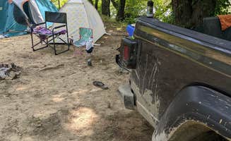Jordan's photo of a dispersed camping area at Neville Bay near Kuttawa, KY