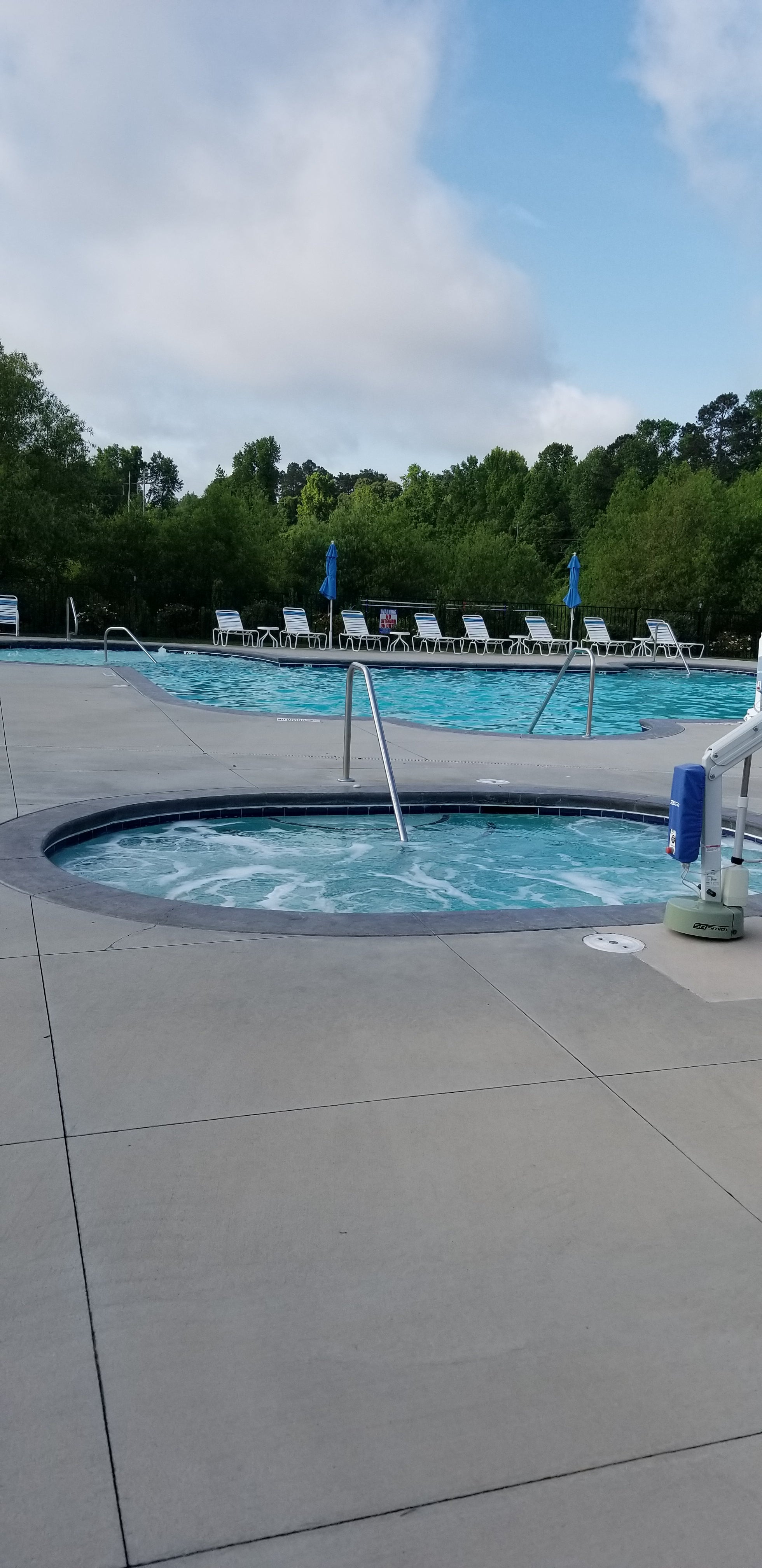 Camper submitted image from Raleigh Oaks RV Resort & Cottages - 4