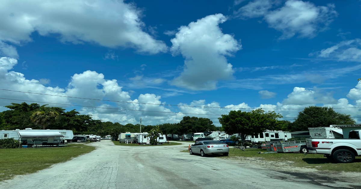 Easy Livin' RV Park Fort Pierce, FL