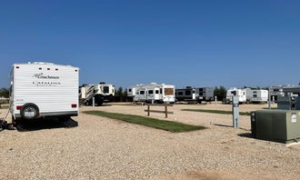 Camping near Samuel W. Wahl Rec Area: Twin Pine RV Park, Wayside, Texas