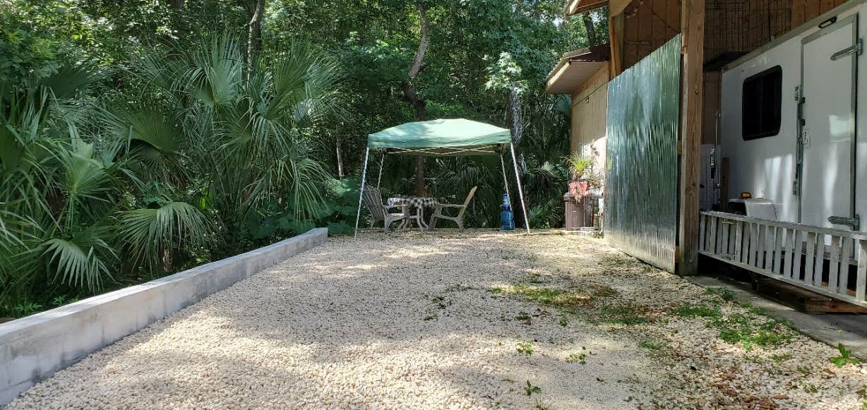 Camper submitted image from Rainbow River Peek Private Van/Tent Site - 5