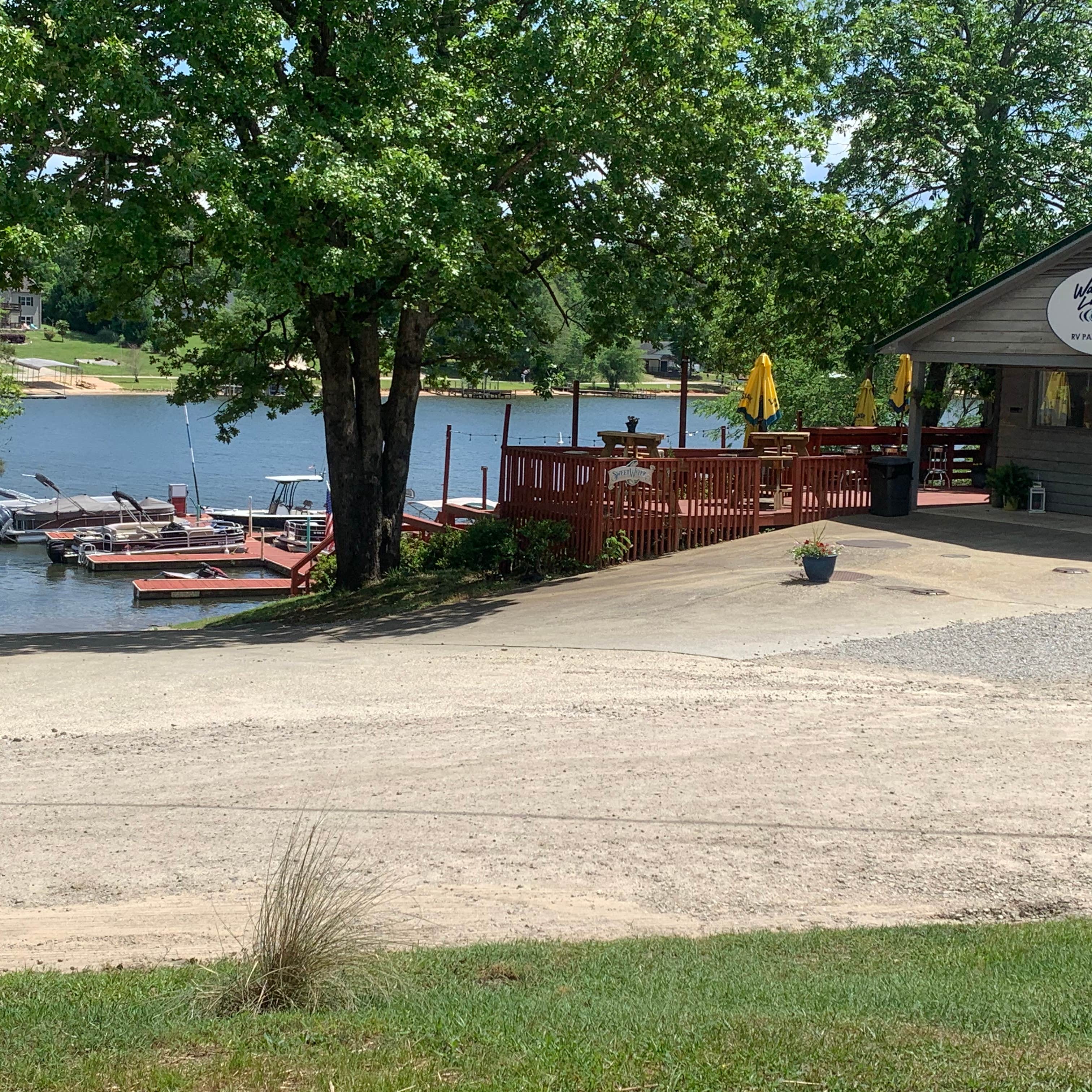 Royal Lake RV Park: Your South Carolina Lakeside Getaway