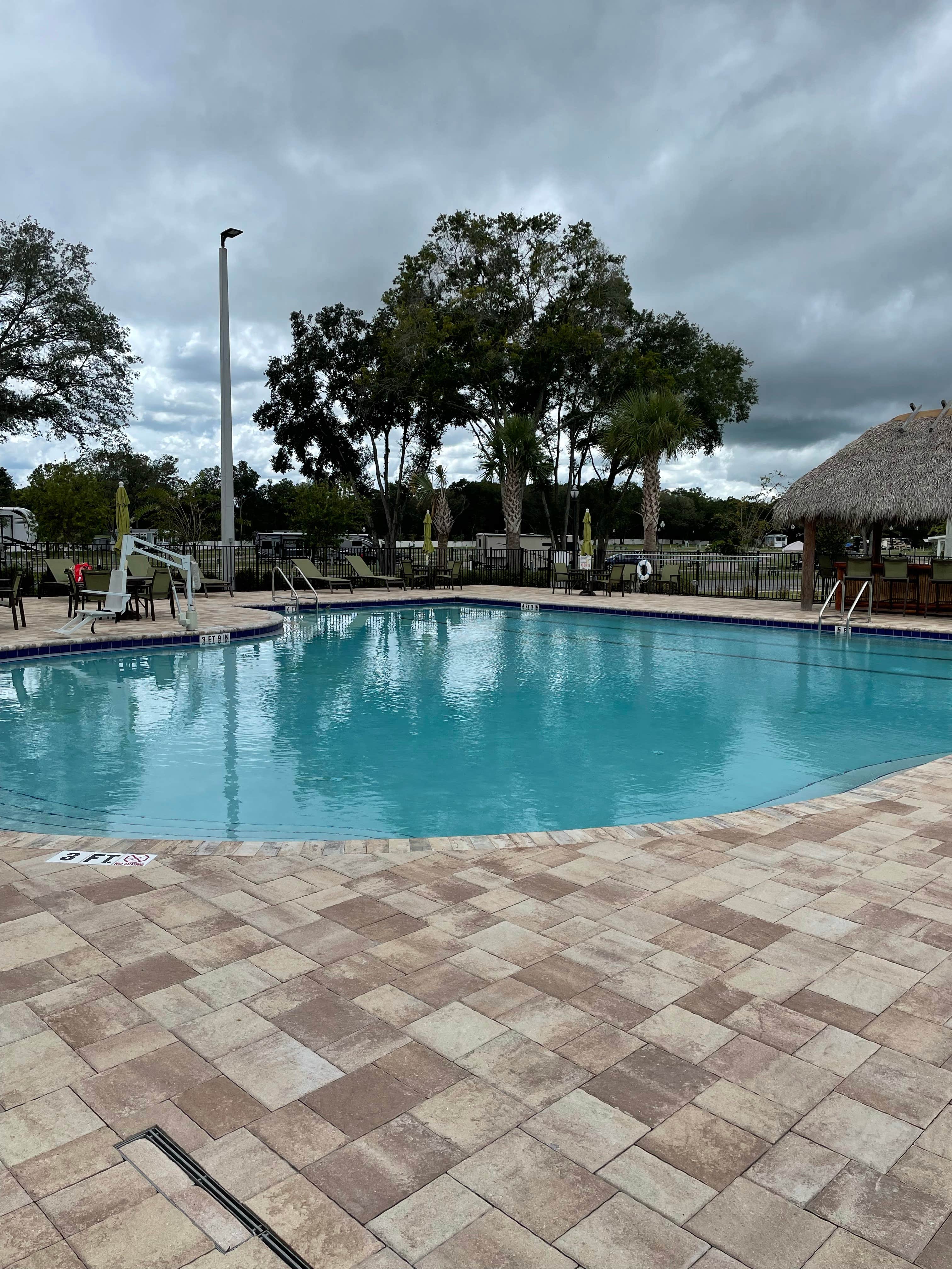 Camping near Starvation Slough Campsite: Southern Oaks RV Resort, Belleview, Florida