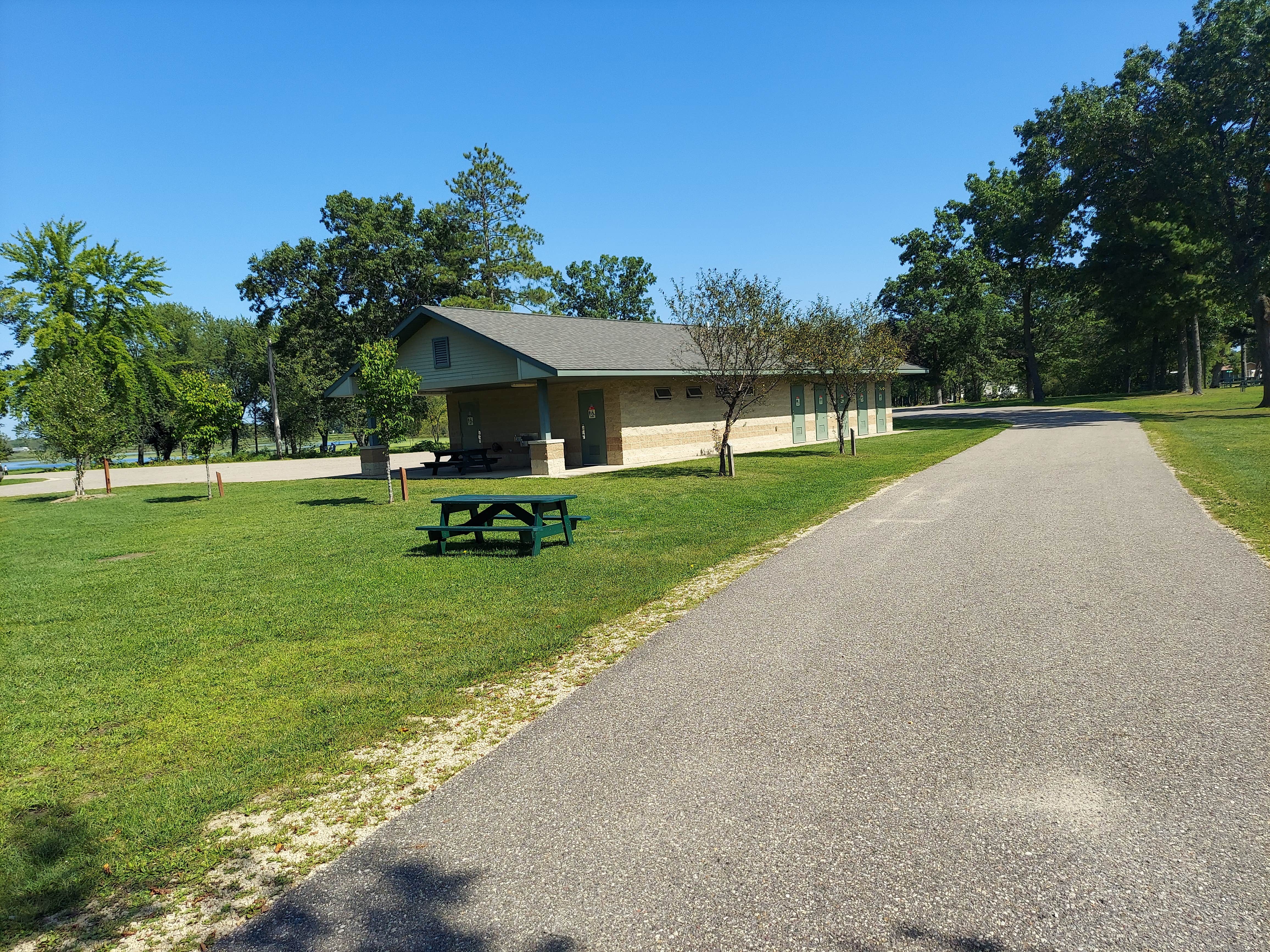 Camper submitted image from River Side Park - 5